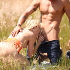 Sweet Cat in 'Teen Sweet Cat Has Hot Sex Outside'