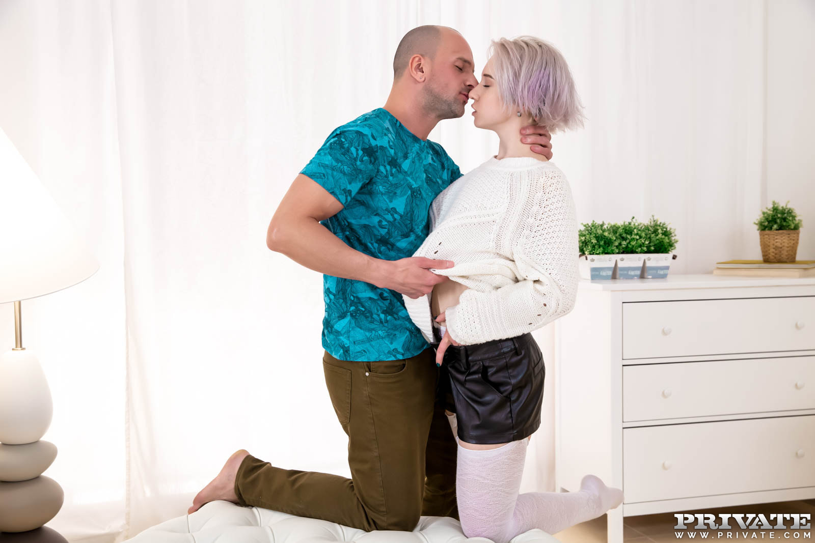 Alice Klay, Anal Debut