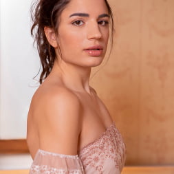 Candie luciani, debut anal
