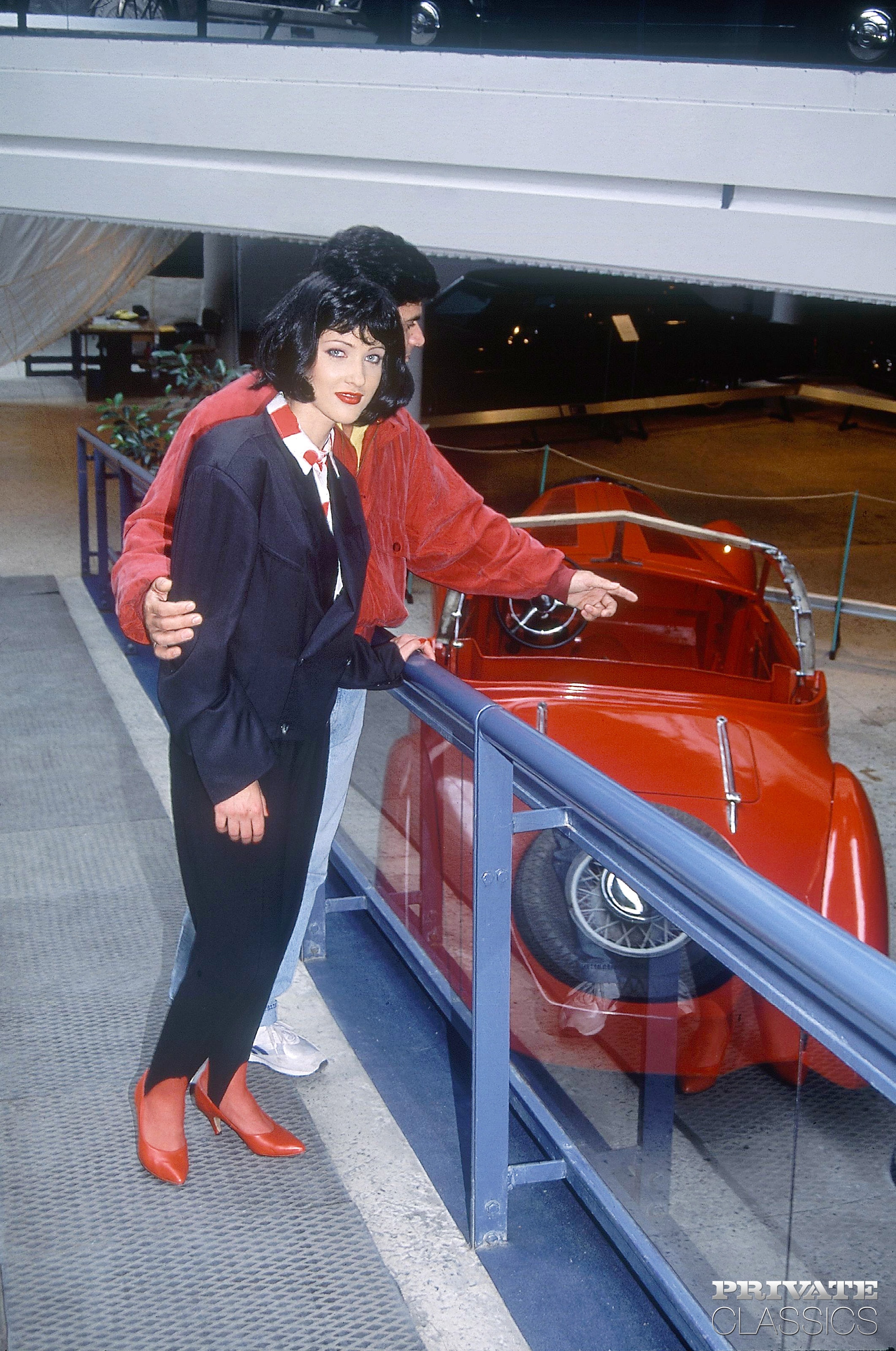 Eve and Stasha, Hollywood Cars