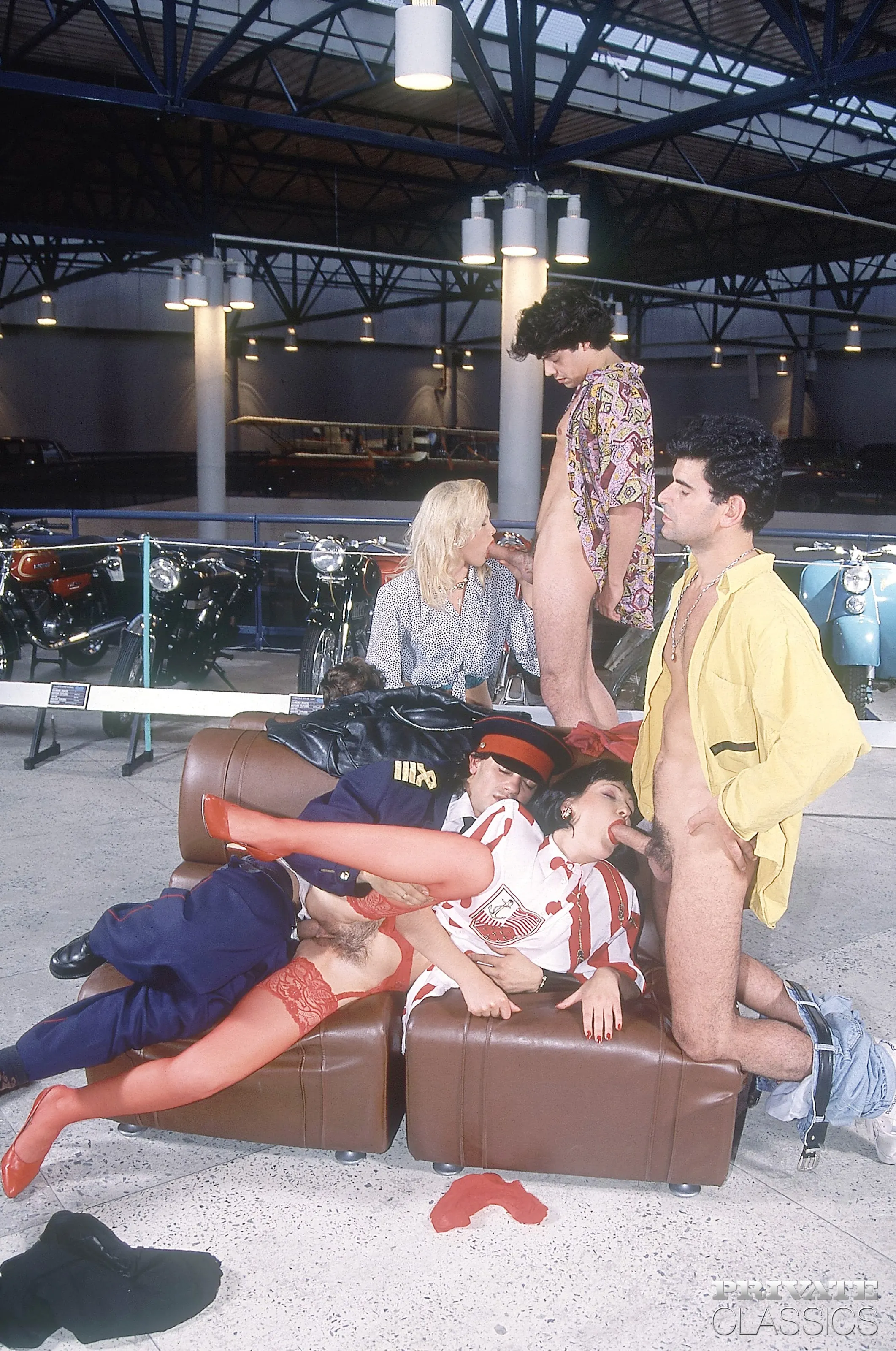 Eve - Eve and Stasha, Hollywood Cars | Picture (8)