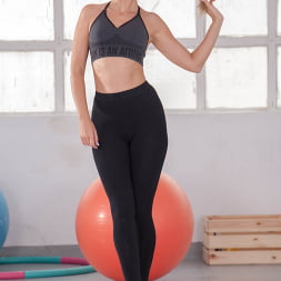 Interracial Workout for Gym Babe
